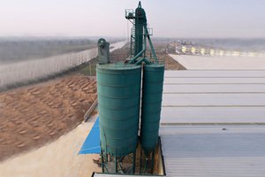 Silo chứa nguyên liệu dạng bột
